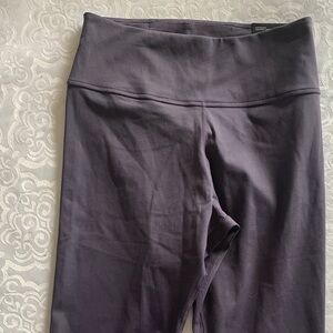 Women’s small Nike luxe leggings